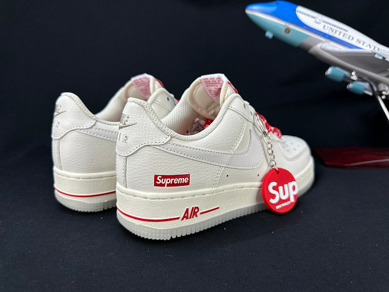 Nike Air Force 1 Low Supreme White