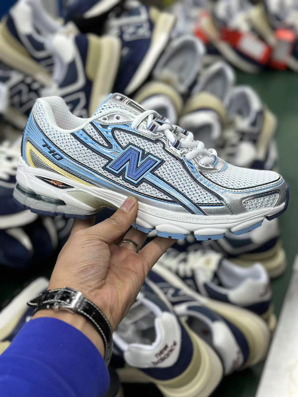 New Balance 740 Blue