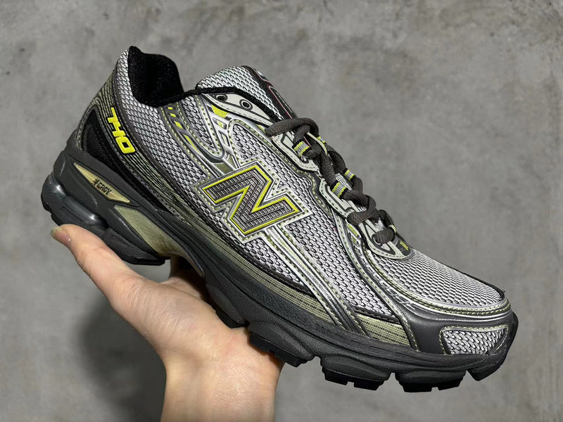 New Balance 740 Grey/Black/Green