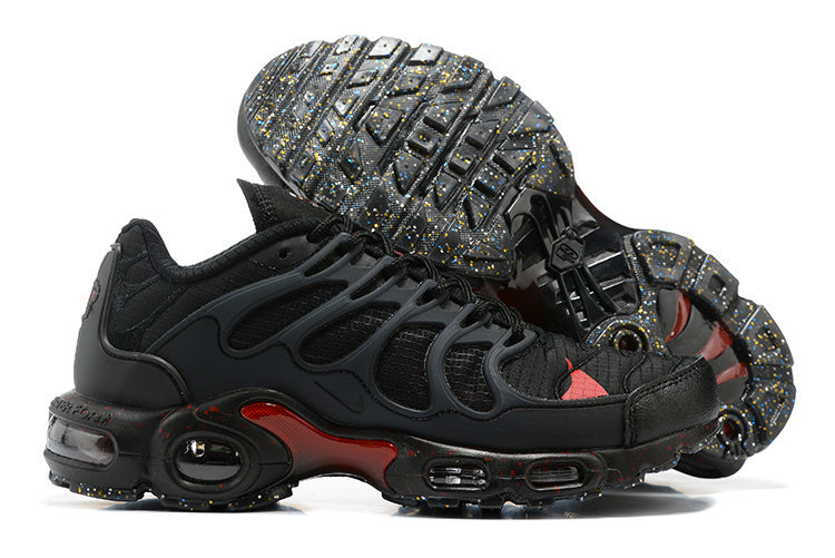 Nike Terrascape Noir et Rouge
