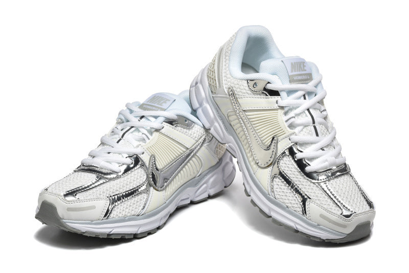 Nike Vomero 5 Photon Dust Metallic Silver