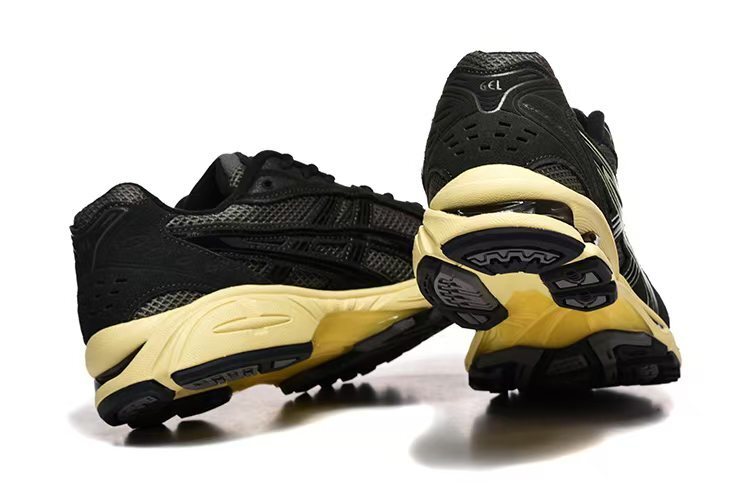 ASICS  baskets Gel Kayano 14 'Clay Grey/Black'