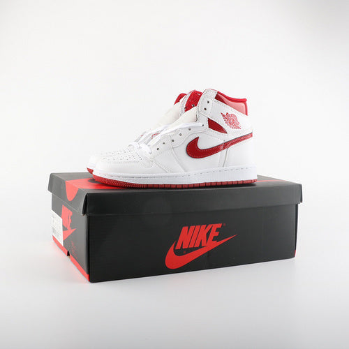 Air Jordan 1 Retro High OG metallic red