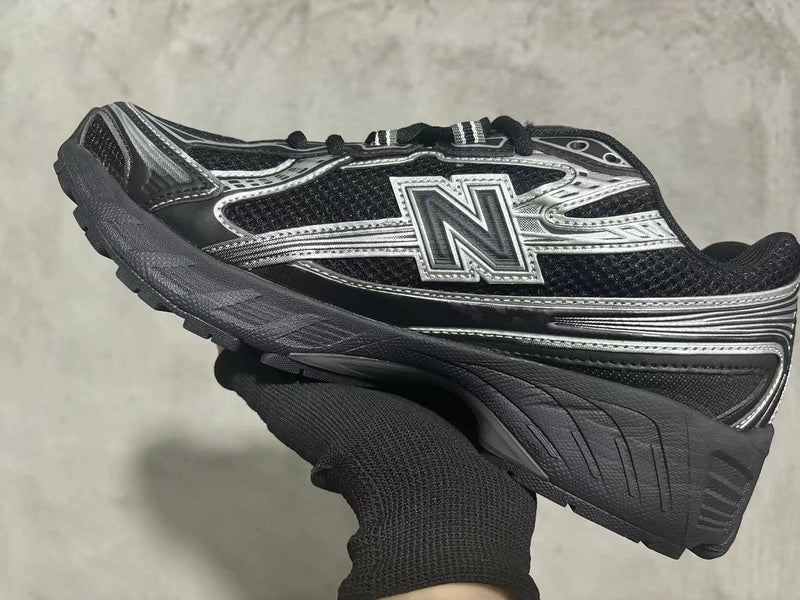 New Balance 740 Homme Noire
