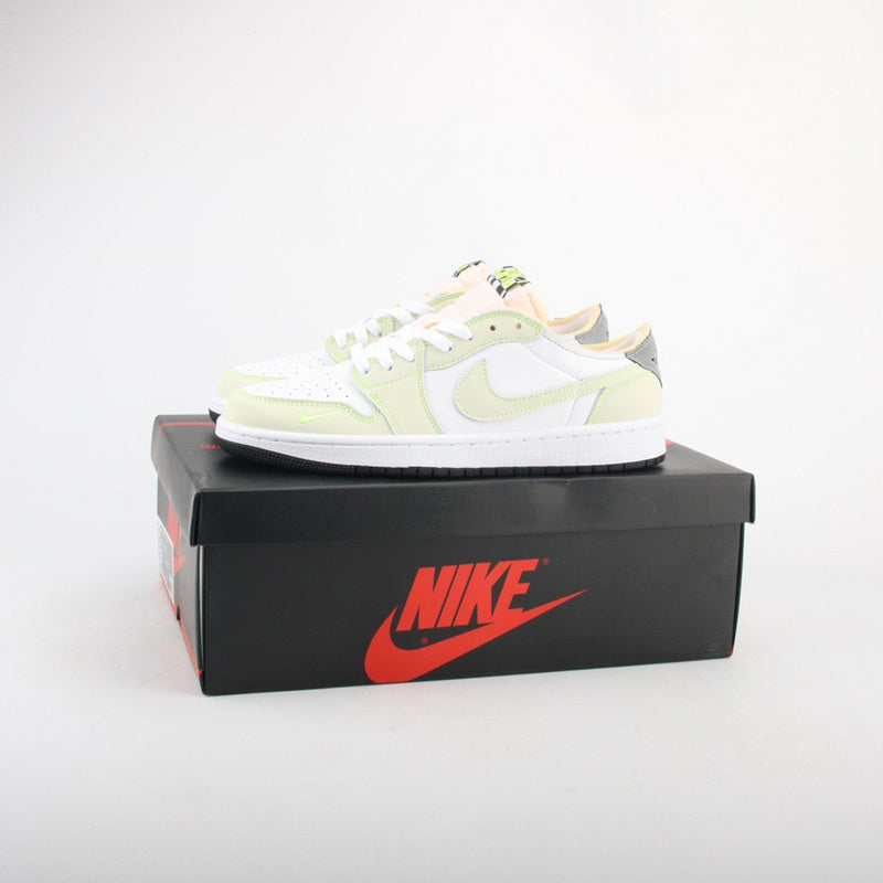 AIR JORDAN 1 RETRO LOW WHITE GHOST GREEN BLACK