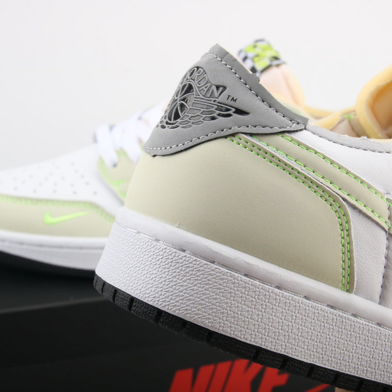 AIR JORDAN 1 RETRO LOW WHITE GHOST GREEN BLACK