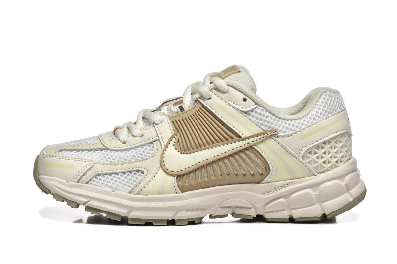 Nike vomero 5 beige/marron/blanc