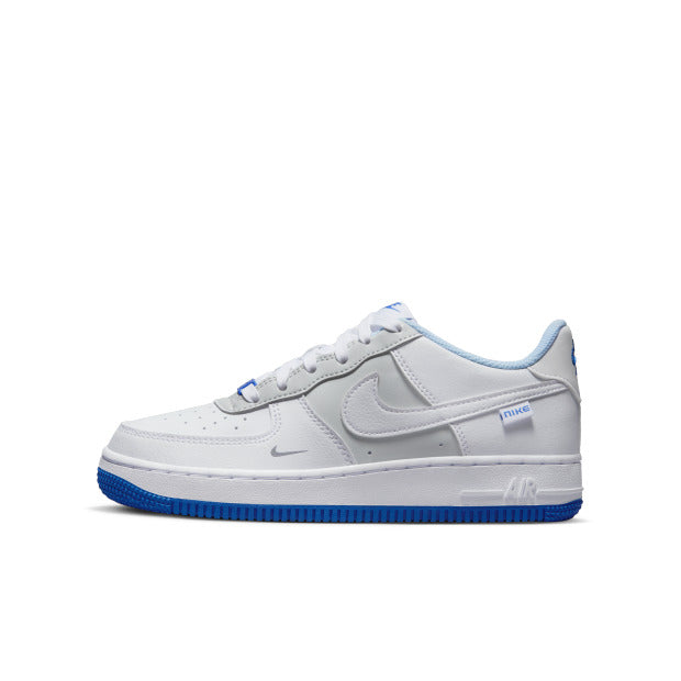 Nike Air Force 1
Just Stitch It