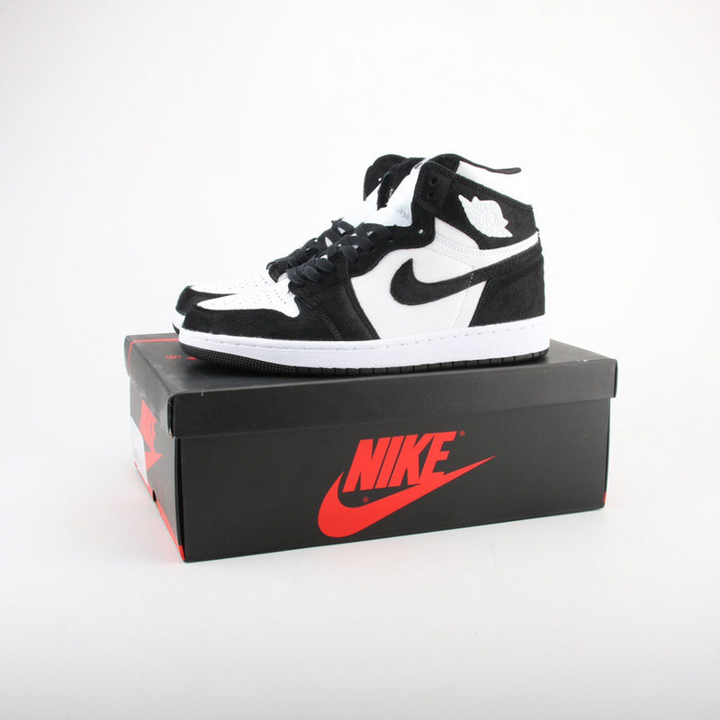 Air Jordan 1 Retro High OG Panda