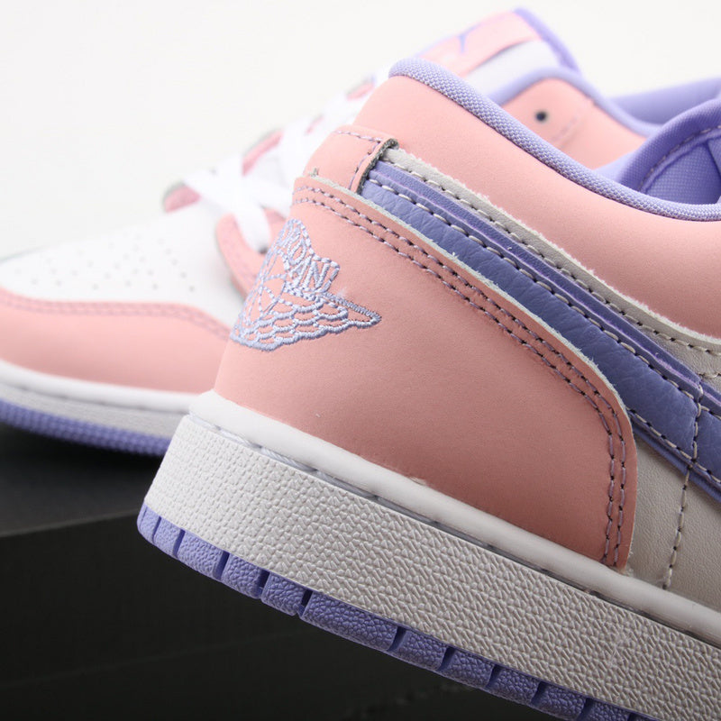 Air Jordan 1 Low SE Arctic Punch