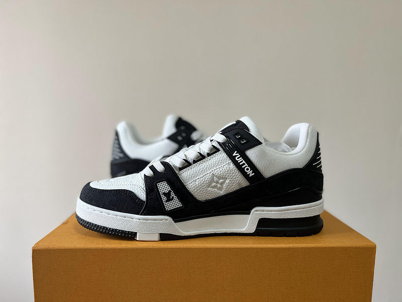 Sneaker LV Trainer black and white
