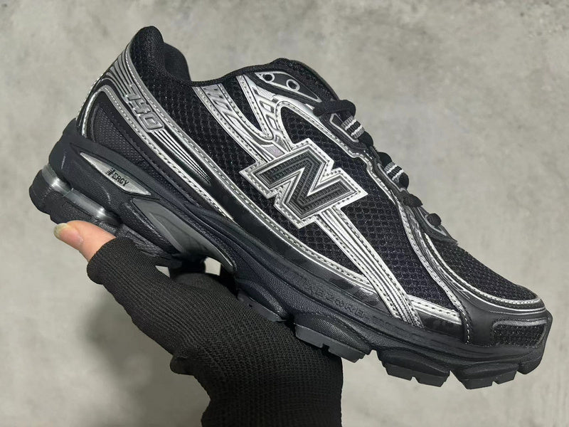 New Balance 740 Homme Noire