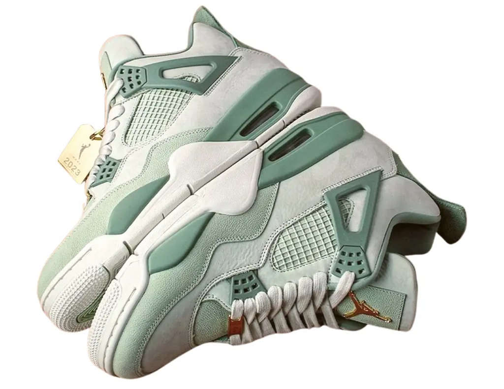 Jordan 4 First Class
